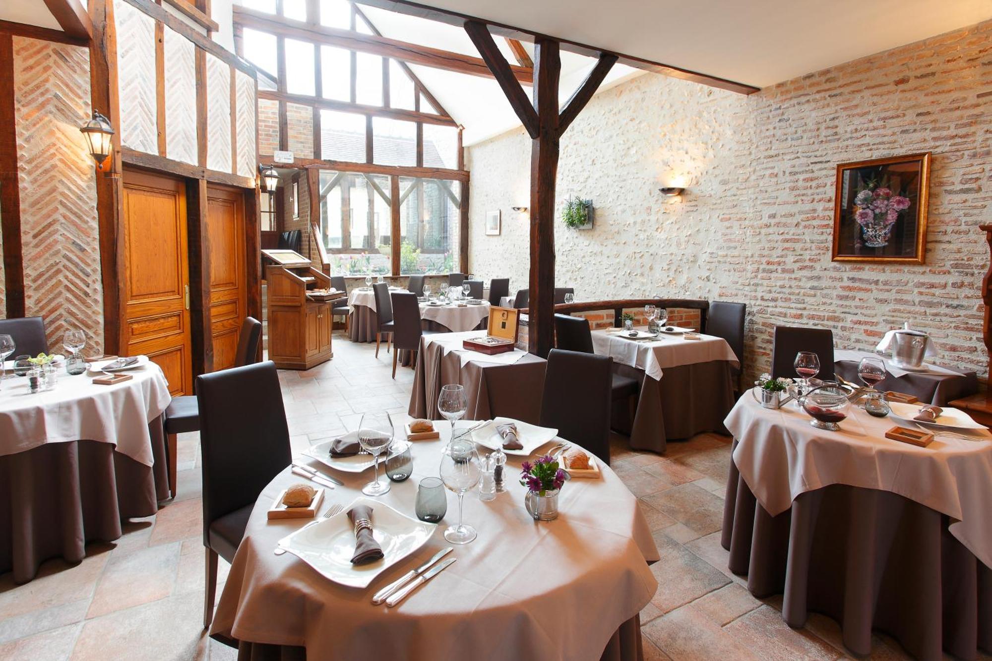 Hotel La Chaumiere Aubigny-sur-Nère Zewnętrze zdjęcie